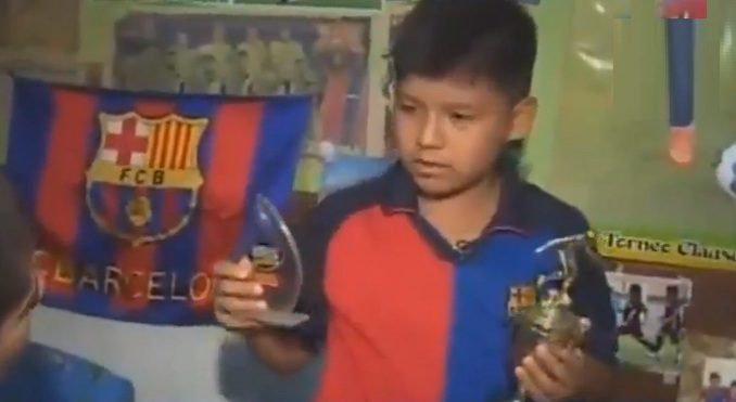 prensa la eskina callao futbol club barcelona de españa niño