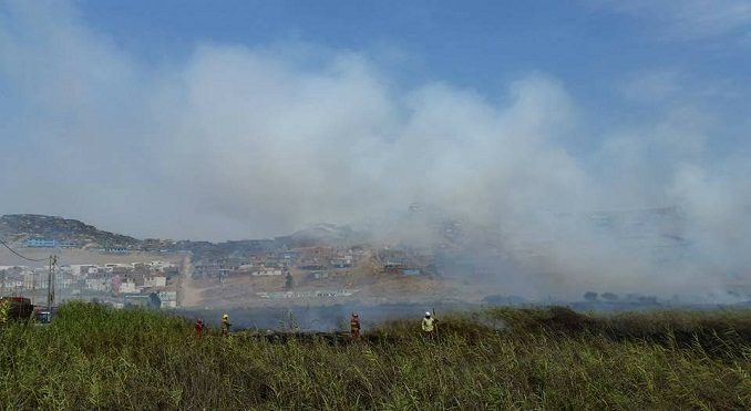 prensa la eskina callao incendio humedales ventanilla